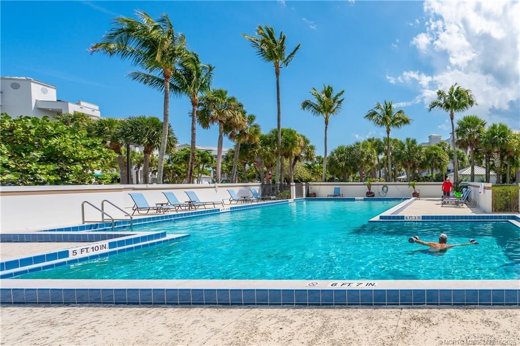 233 NE Edgewater Drive, Unit 201, Stuart, FL 34996 Photo