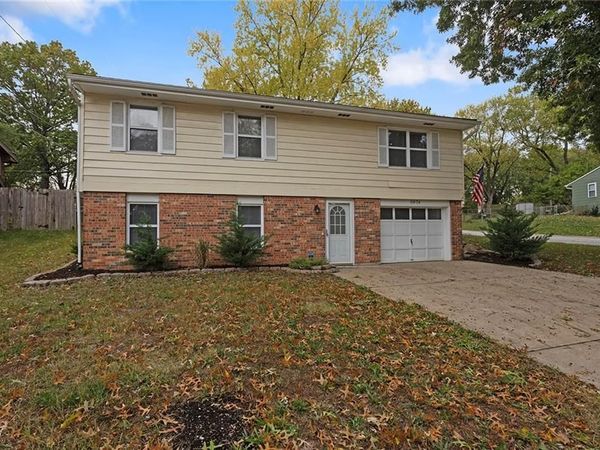 5876 N Oakley Avenue, Kansas City, MO 64119