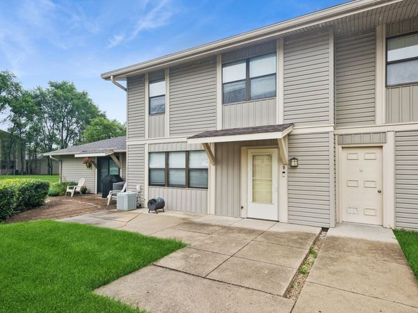 5775 Madrid Court, Unit B, Hanover Park, IL 60133