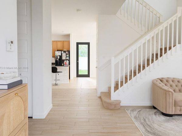 19316 NE 8th Ct, Miami, FL 33179