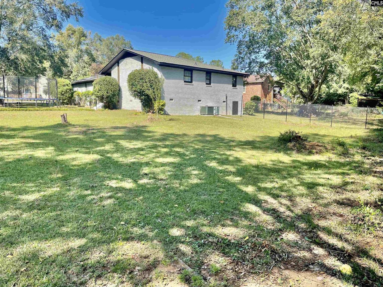 115 Woodwinds West Drive Photo 10