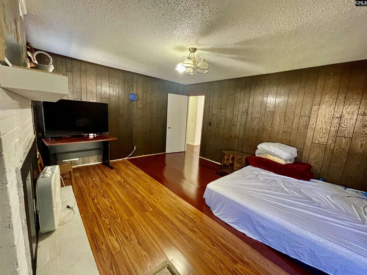 115 Woodwinds West Drive Photo 23