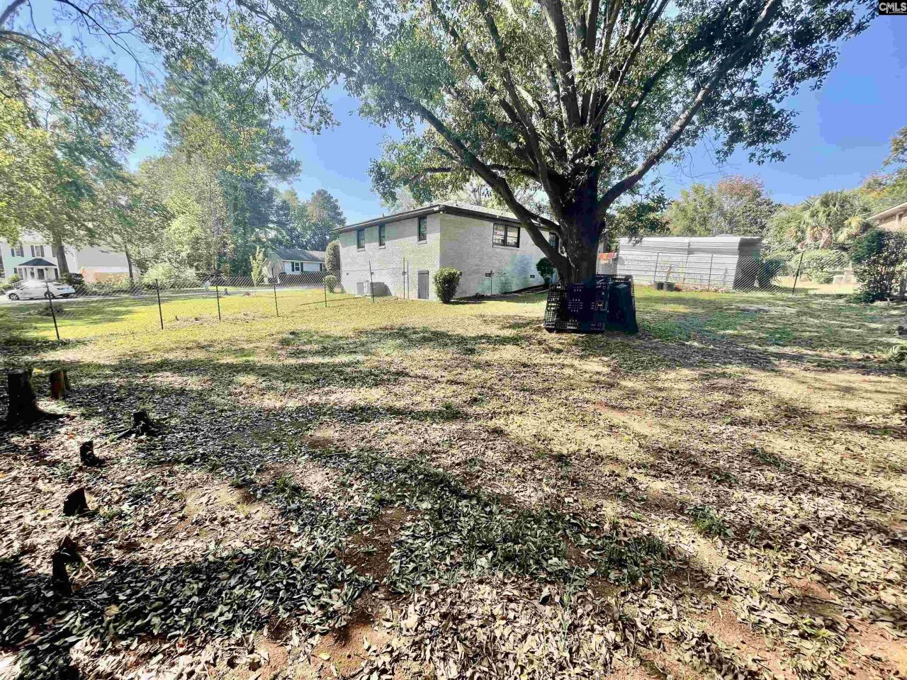 115 Woodwinds West Drive Photo 4