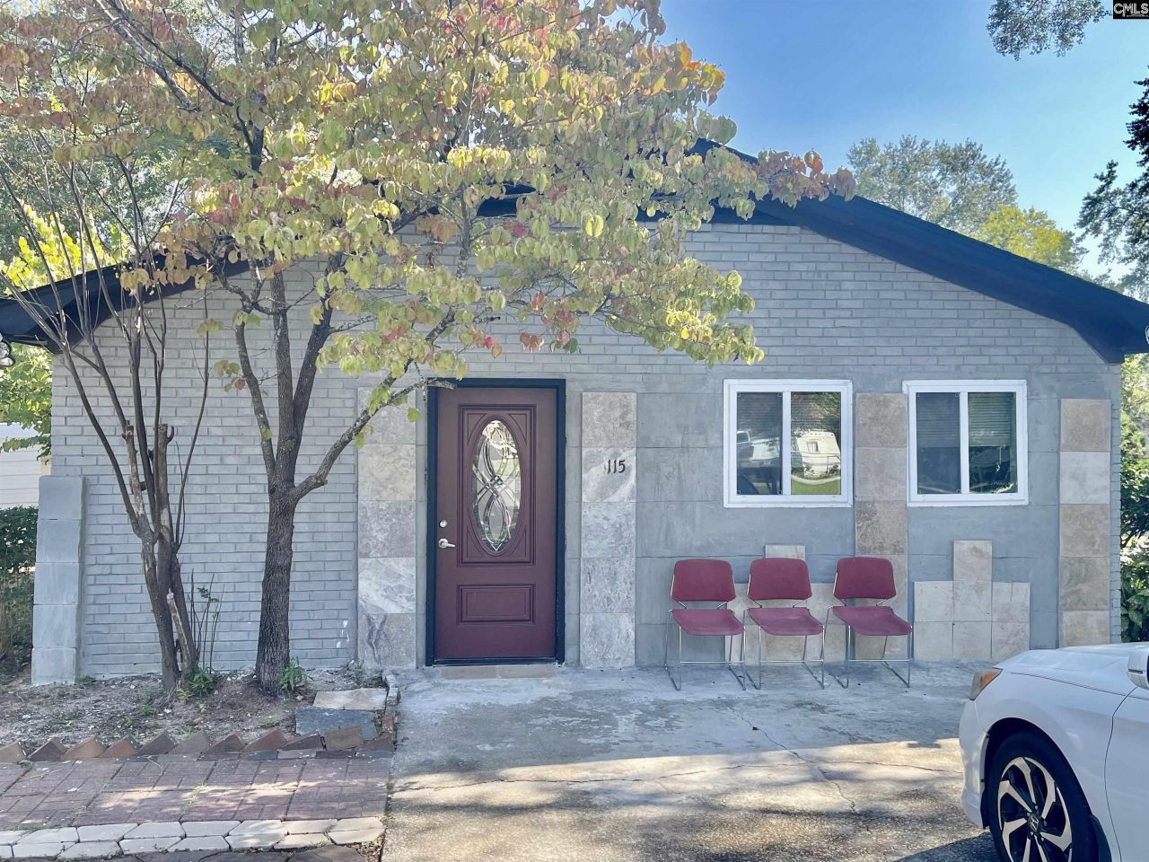 115 Woodwinds West Drive Photo 9