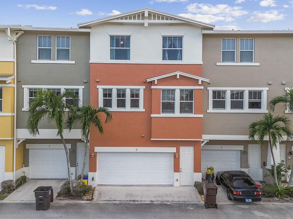 500 Pacific Grove Drive, Unit 6, West Palm Beach, FL 33401