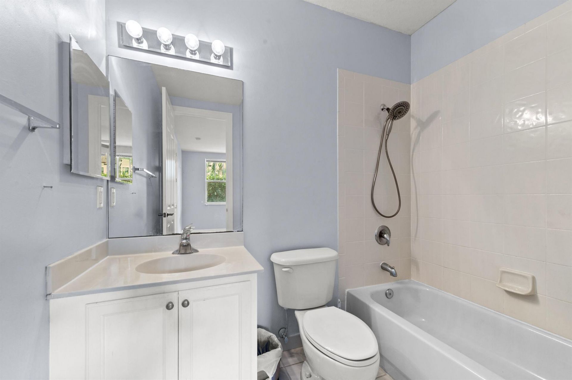 500 Pacific Grove Drive, Unit 6, West Palm Beach, FL 33401 Photo