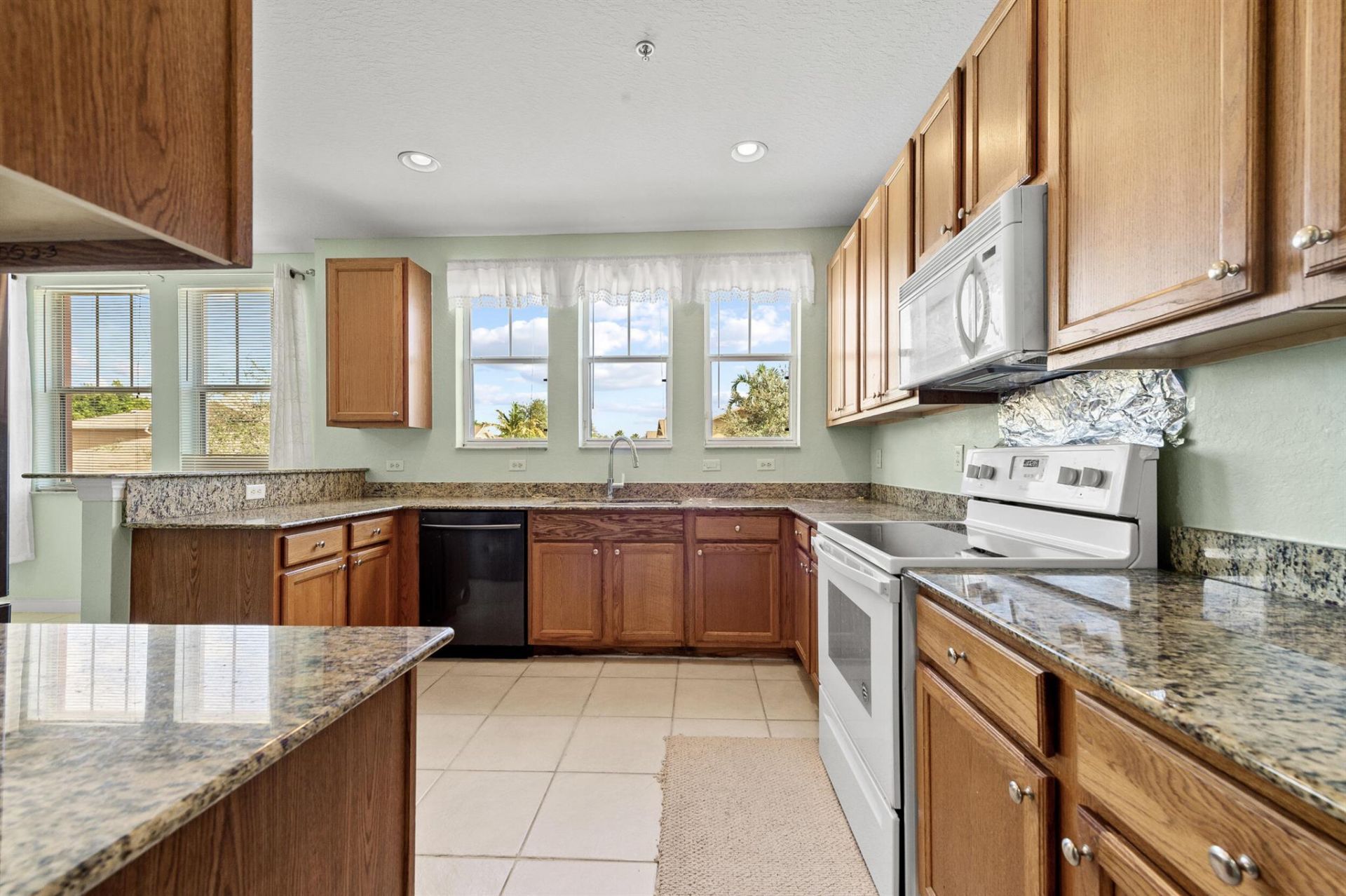 500 Pacific Grove Drive, Unit 6, West Palm Beach, FL 33401 Photo