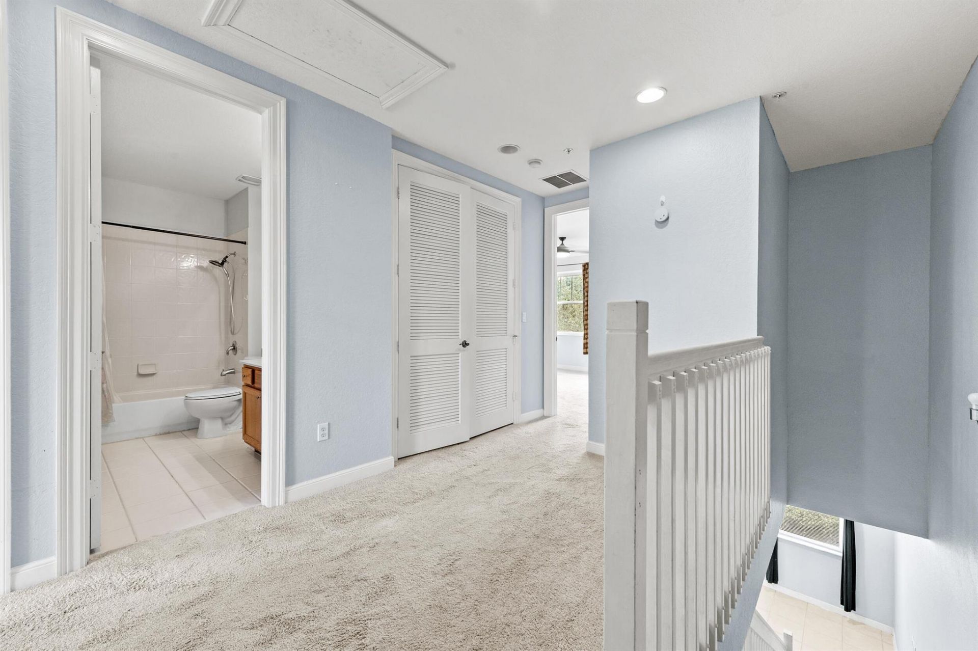 500 Pacific Grove Drive, Unit 6, West Palm Beach, FL 33401 Photo