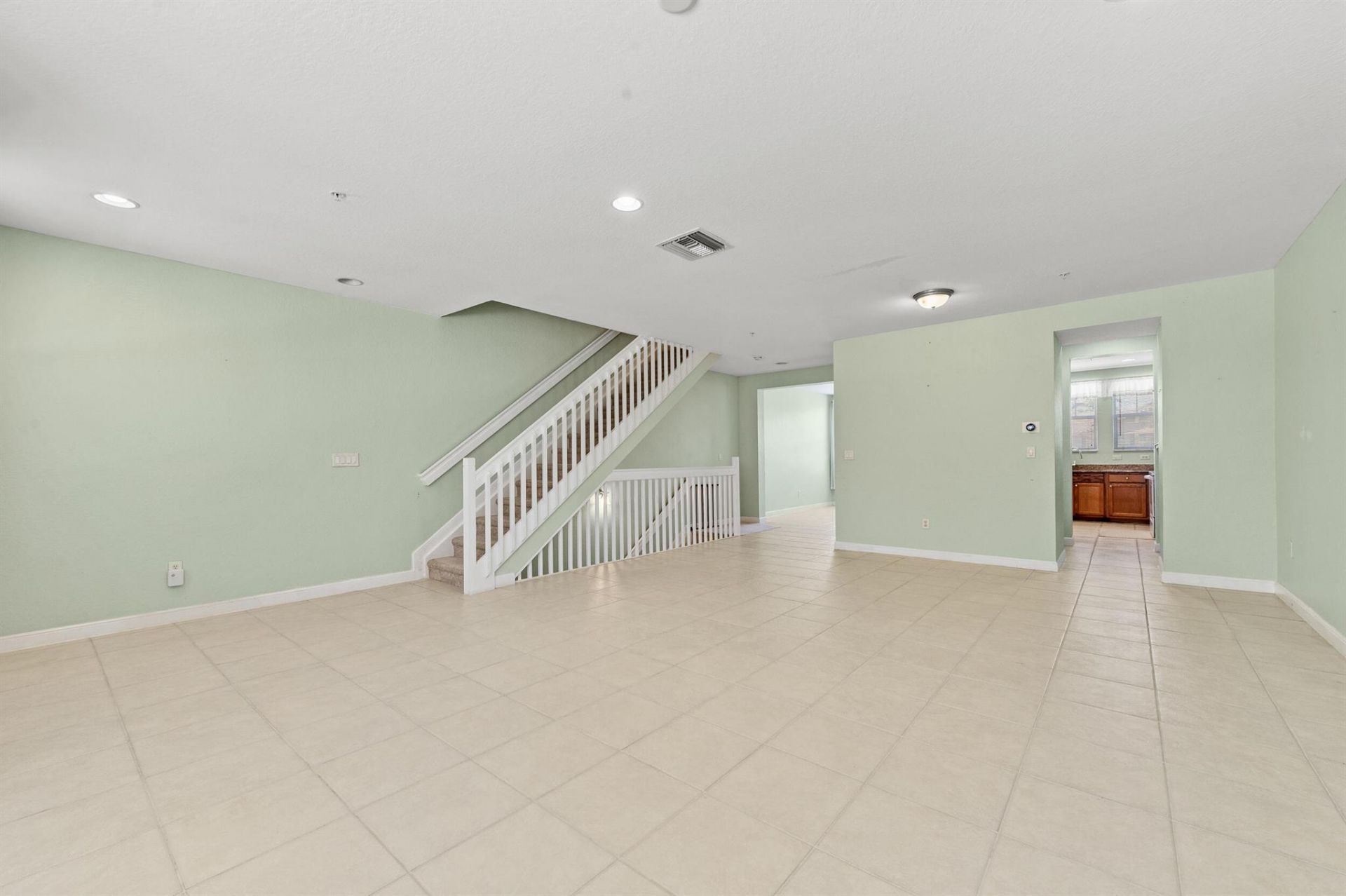 500 Pacific Grove Drive, Unit 6, West Palm Beach, FL 33401 Photo