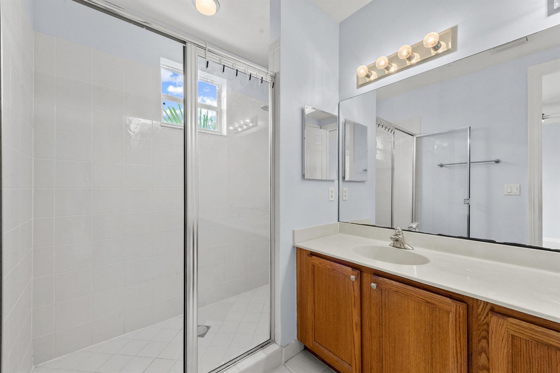 500 Pacific Grove Drive, Unit 6, West Palm Beach, FL 33401 Photo