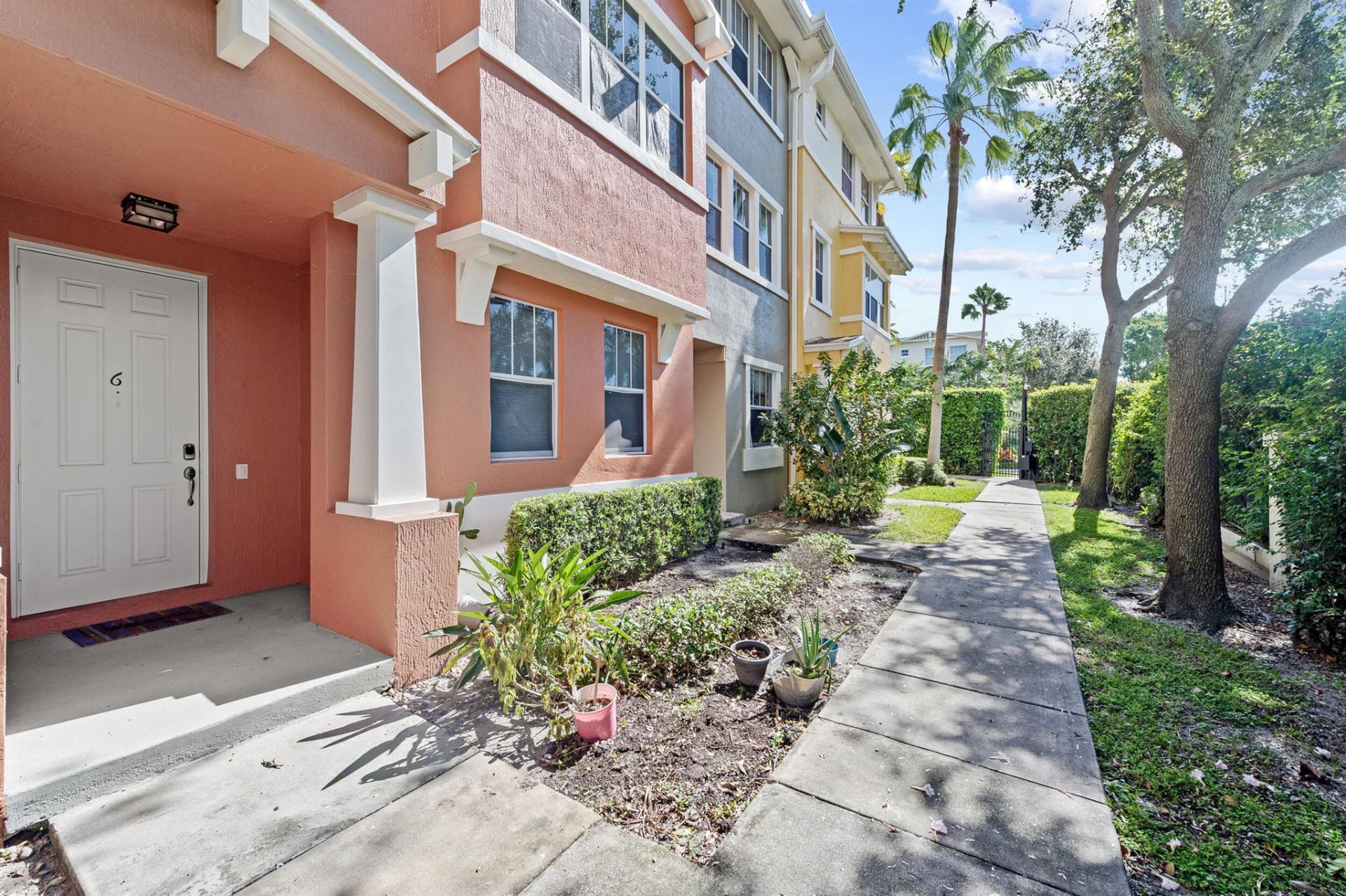 500 Pacific Grove Drive, Unit 6, West Palm Beach, FL 33401 Photo