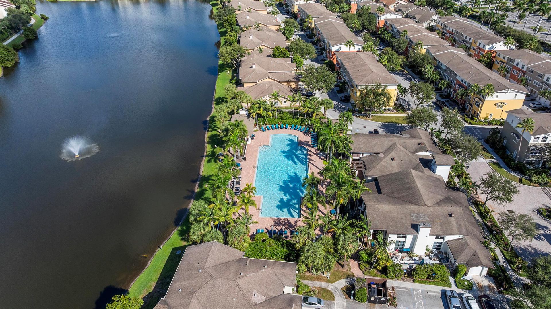 500 Pacific Grove Drive, Unit 6, West Palm Beach, FL 33401 Photo