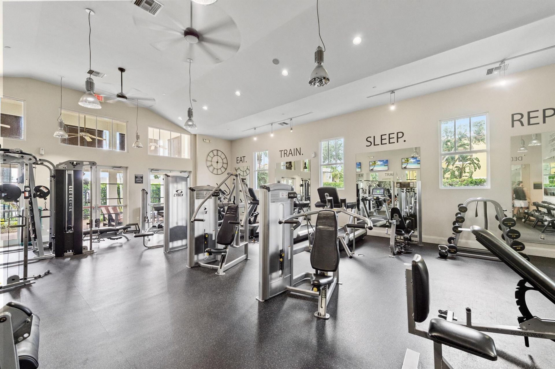 500 Pacific Grove Drive, Unit 6, West Palm Beach, FL 33401 Photo