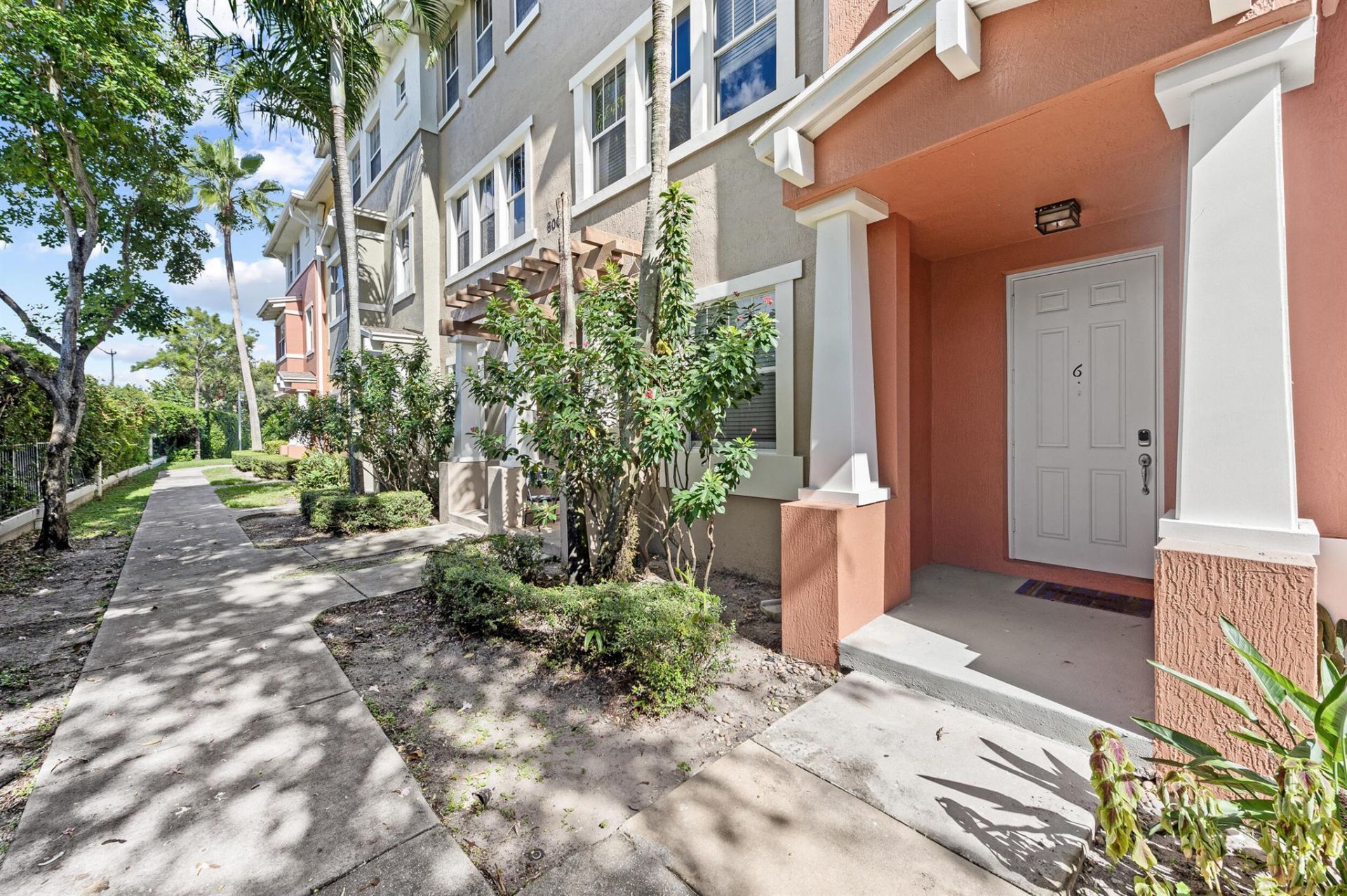 500 Pacific Grove Drive, Unit 6, West Palm Beach, FL 33401 Photo