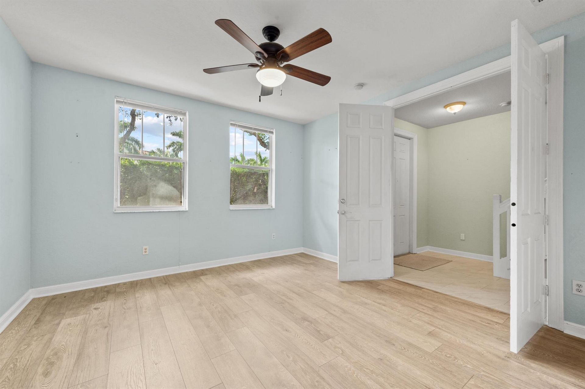 500 Pacific Grove Drive, Unit 6, West Palm Beach, FL 33401 Photo