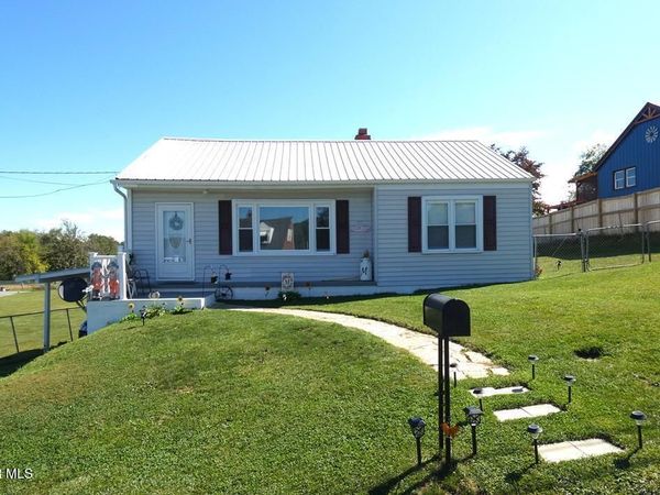 855 Goolsby Street, Marion, VA 24354