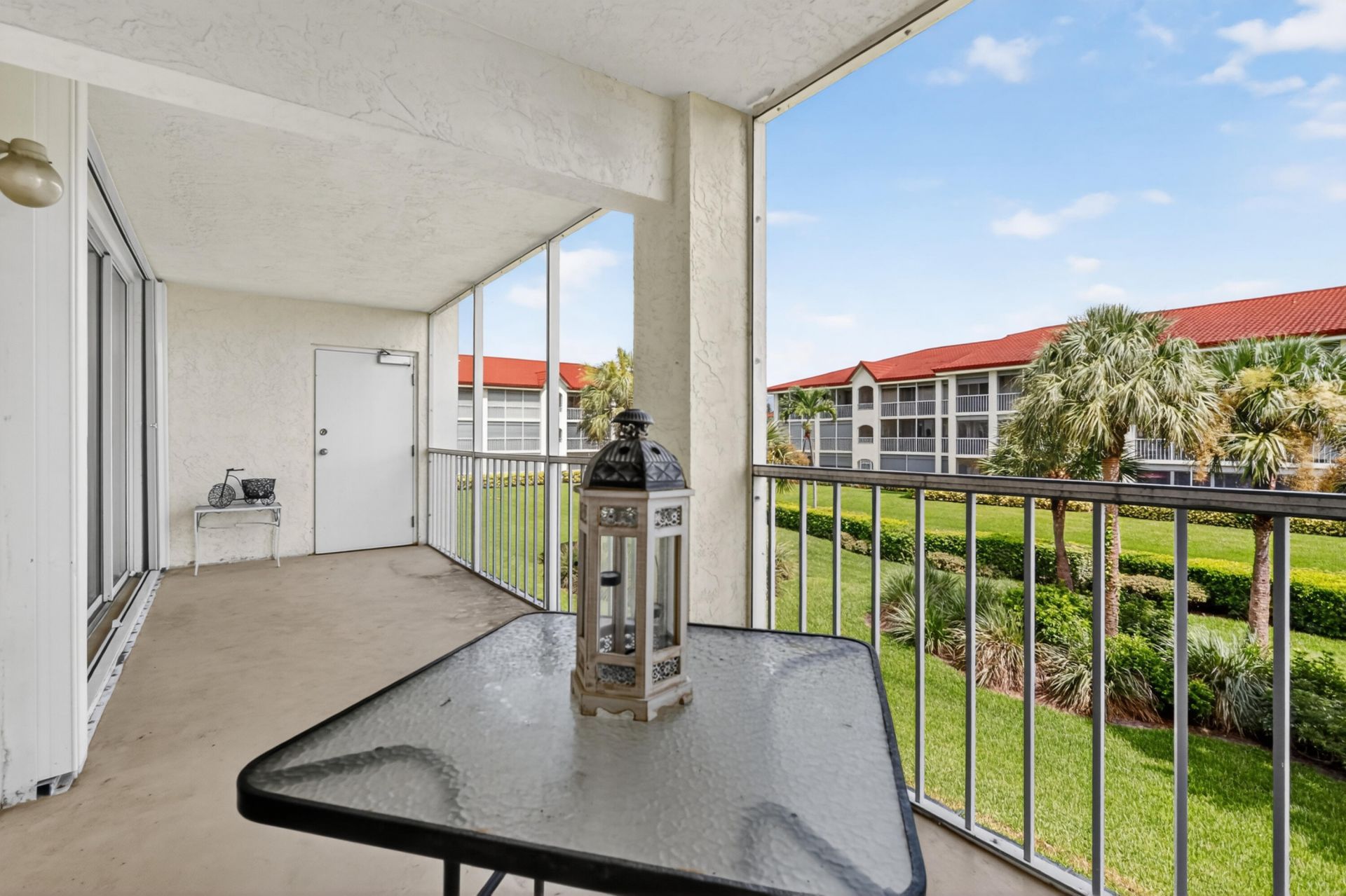110 Half Moon Circle, Unit D2, Hypoluxo, FL 33462 Photo