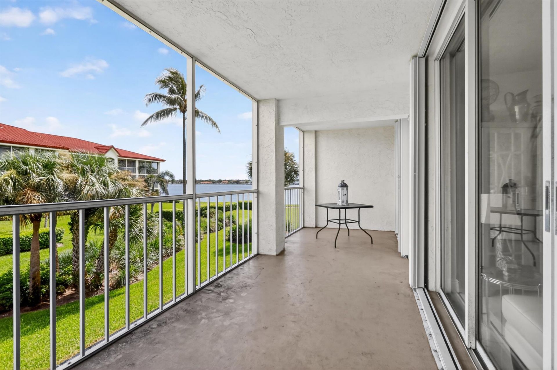 110 Half Moon Circle, Unit D2, Hypoluxo, FL 33462 Photo