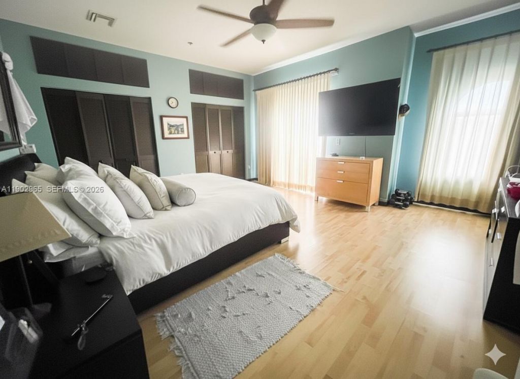 9008 Collins Ave, Unit 402, Surfside, FL 33154 Photo