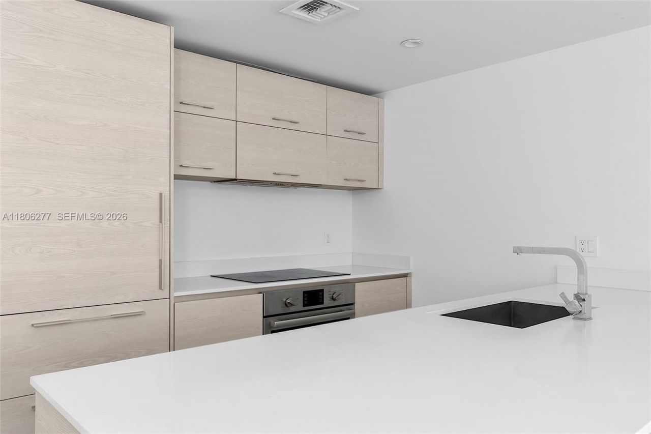 1300 S Miami Ave, Unit 3211, Miami, FL 33130 Photo