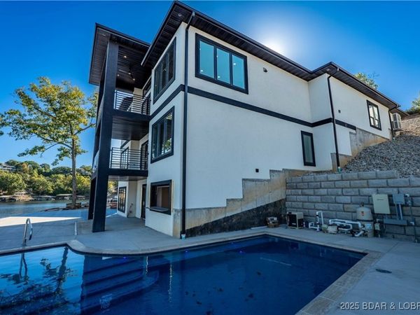 439 Redbud Lane, Lake Ozark, MO 65049