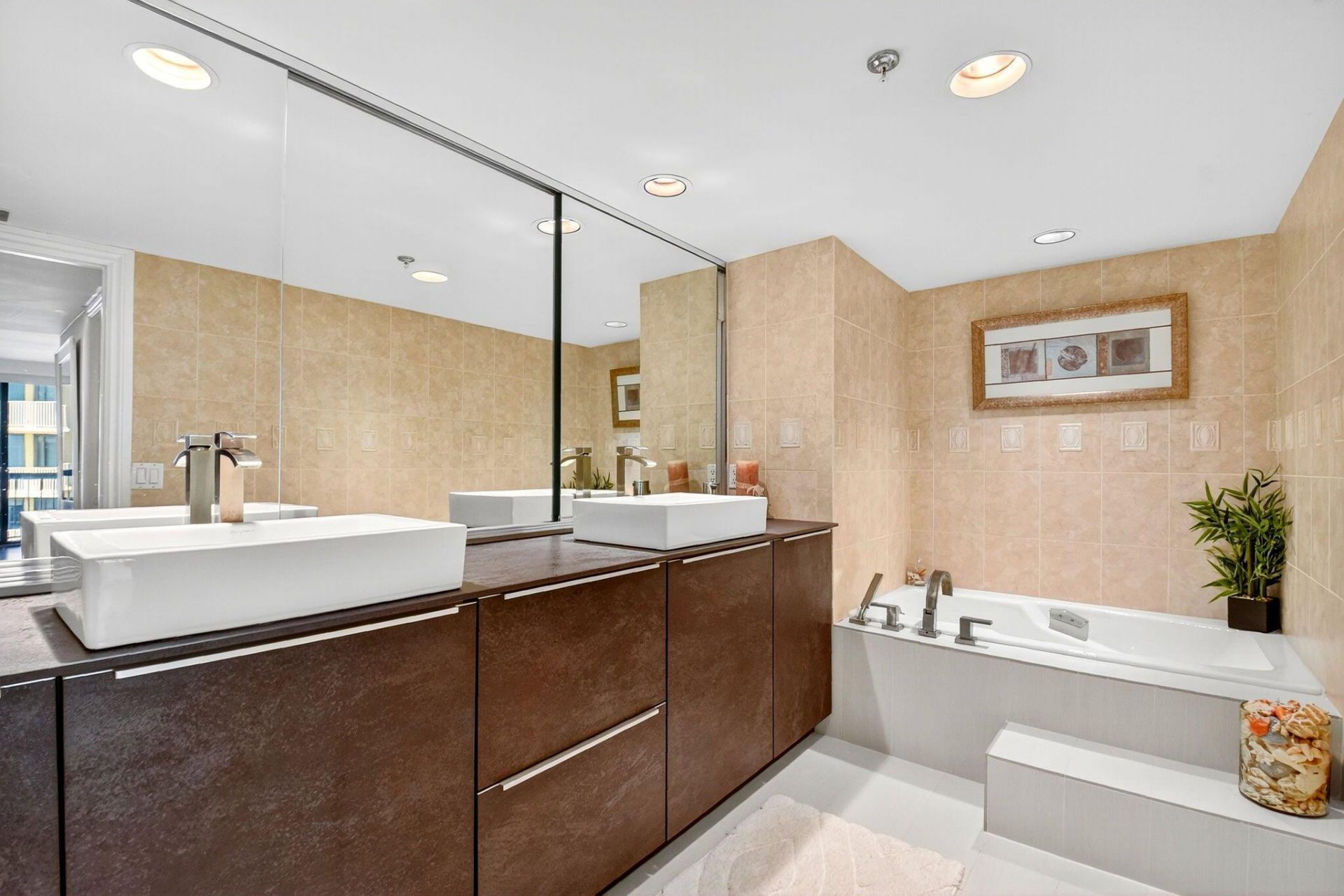 3390 S Ocean Boulevard, Unit 305, Palm Beach, FL 33480 Photo