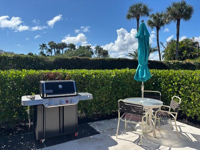 3390 S Ocean Boulevard, Unit 305, Palm Beach, FL 33480 Photo