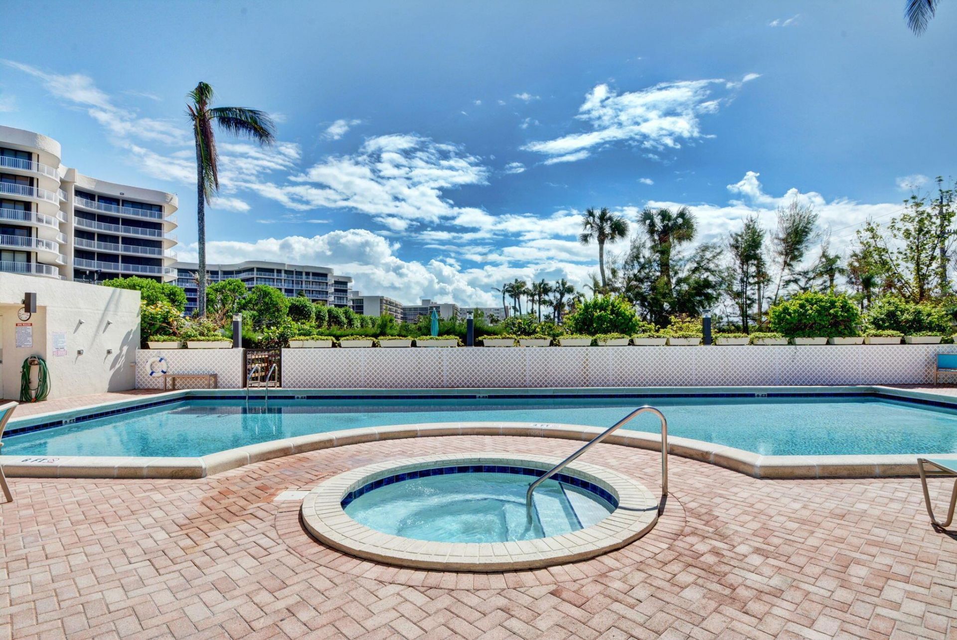 3390 S Ocean Boulevard, Unit 305, Palm Beach, FL 33480 Photo