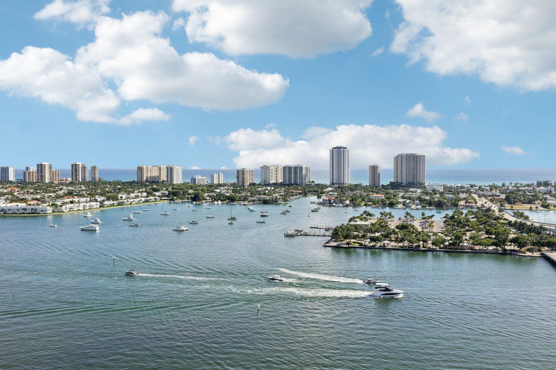 2640 Lake Shore Drive, Unit 2312, Riviera Beach, FL 33404 Photo