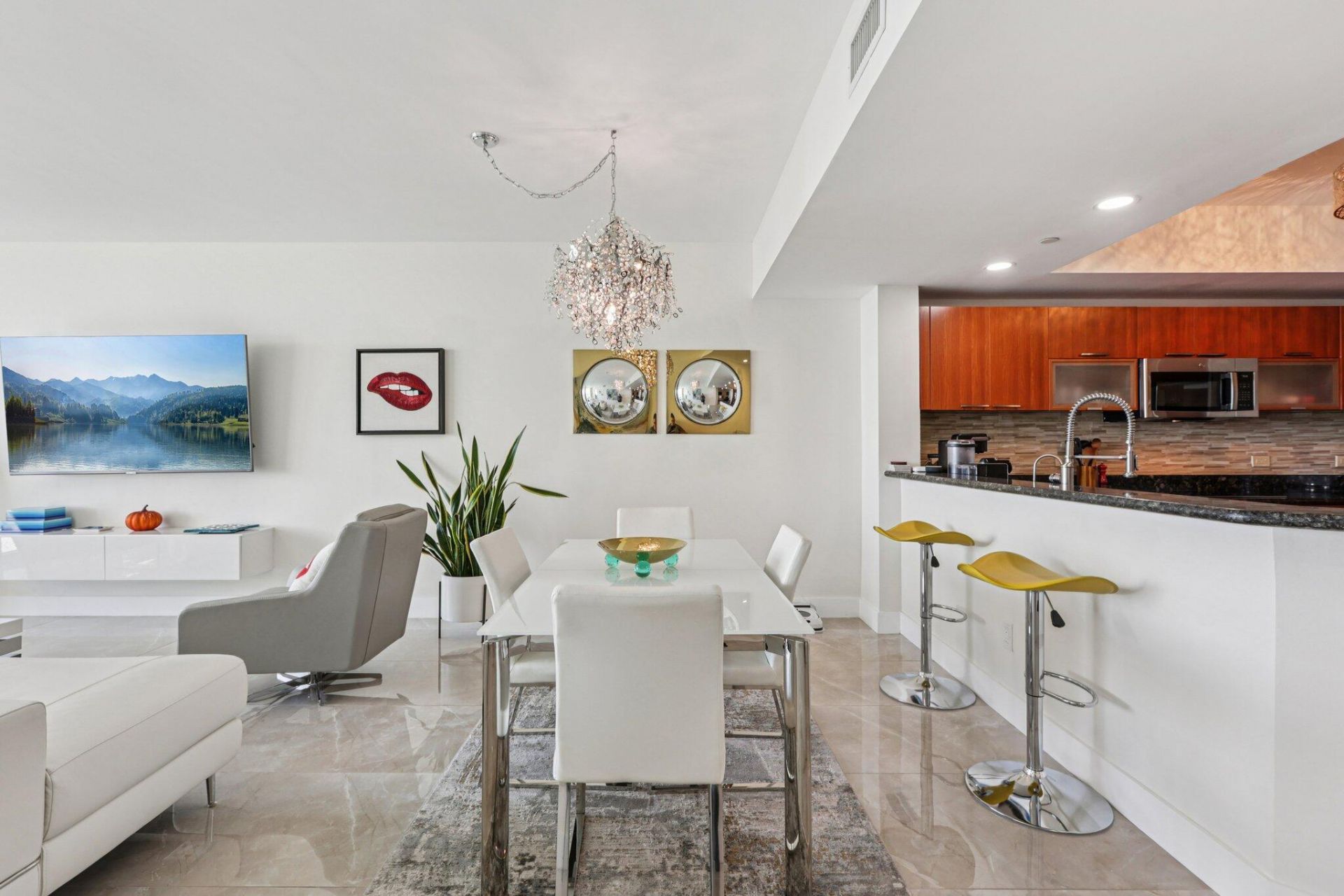 2640 Lake Shore Drive, Unit 2312, Riviera Beach, FL 33404 Photo