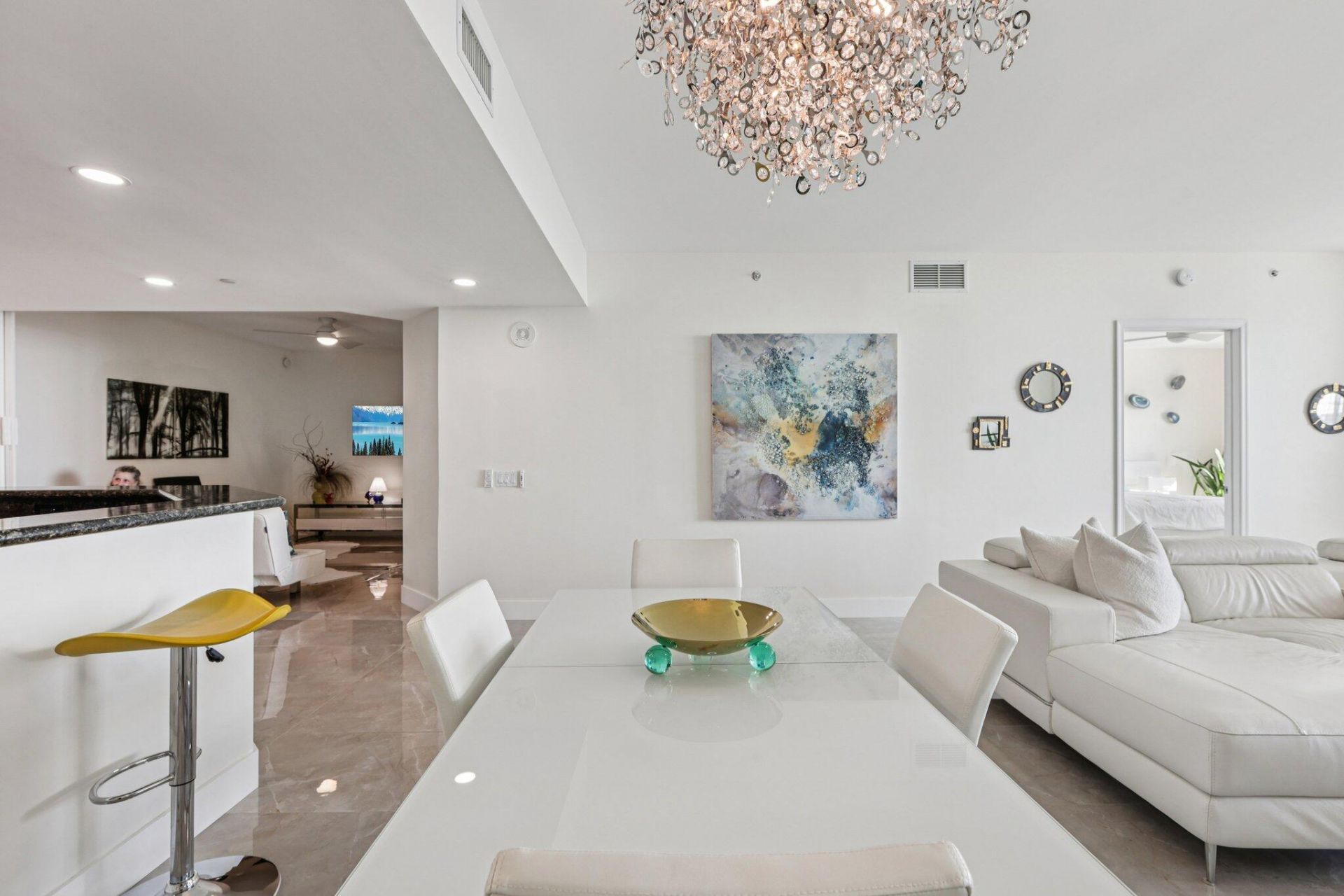 2640 Lake Shore Drive, Unit 2312, Riviera Beach, FL 33404 Photo