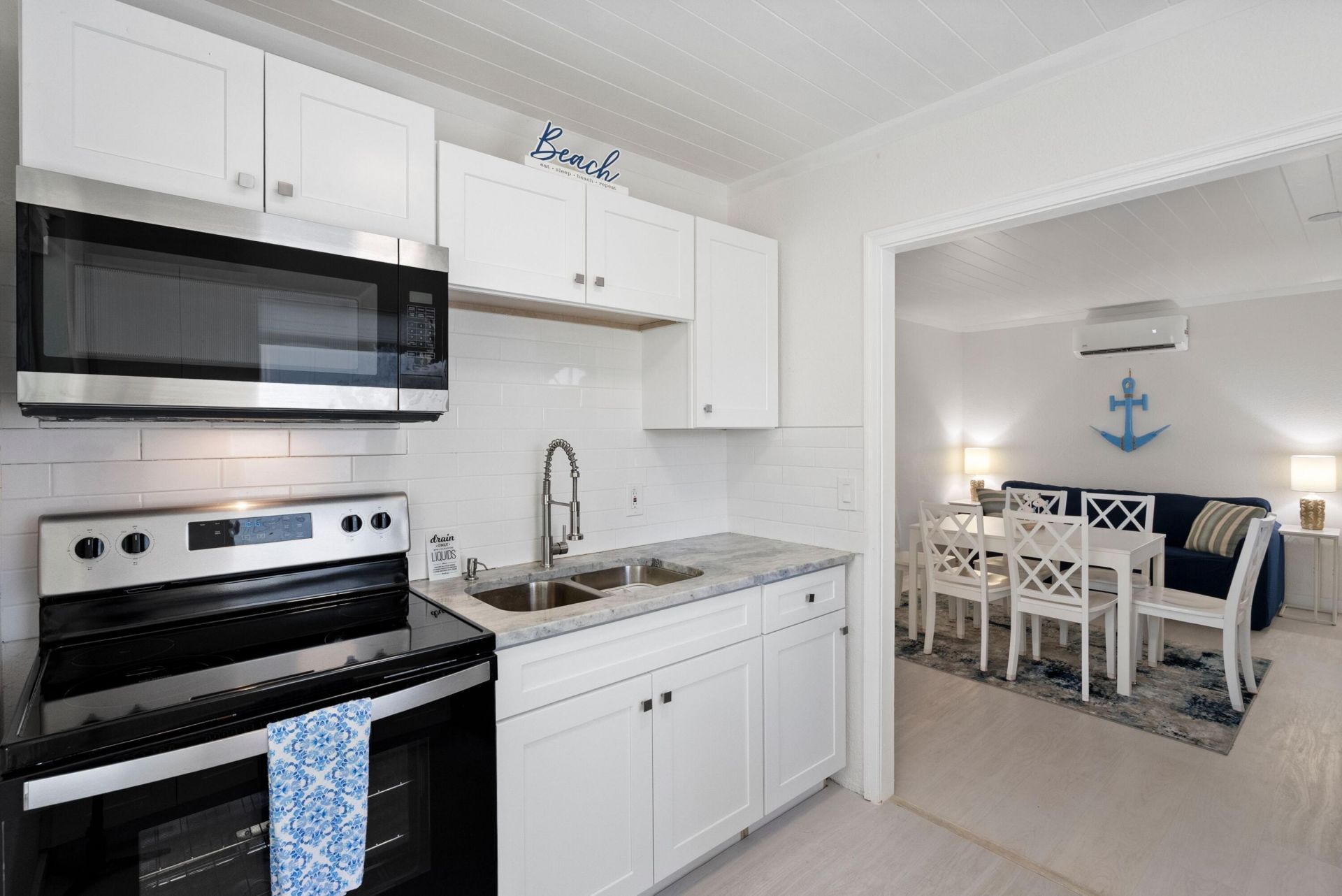 670 Hernando Street, Unit D, Fort Pierce, FL 34949 Photo