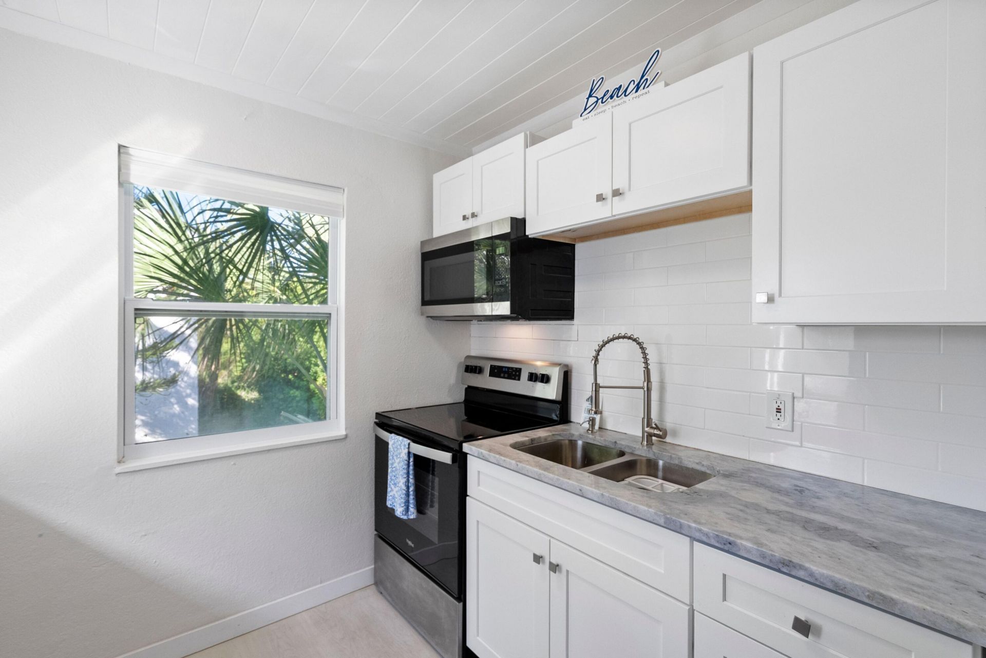 670 Hernando Street, Unit D, Fort Pierce, FL 34949 Photo