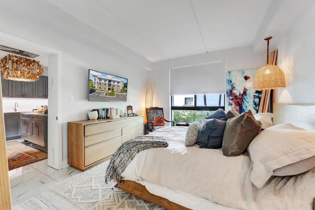 250 W Hidden Valley Boulevard, Unit 3, Boca Raton, FL 33487 Photo