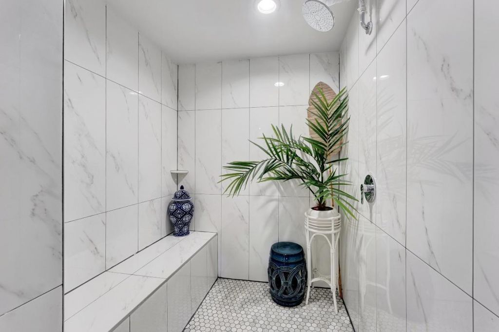 250 W Hidden Valley Boulevard, Unit 3, Boca Raton, FL 33487 Photo