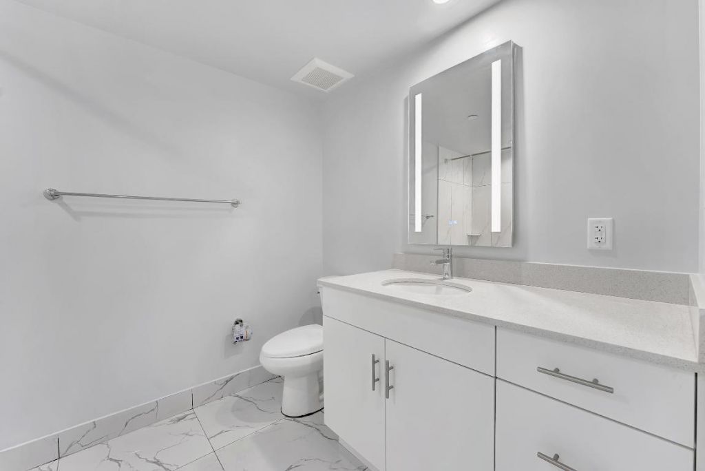 250 W Hidden Valley Boulevard, Unit 3, Boca Raton, FL 33487 Photo