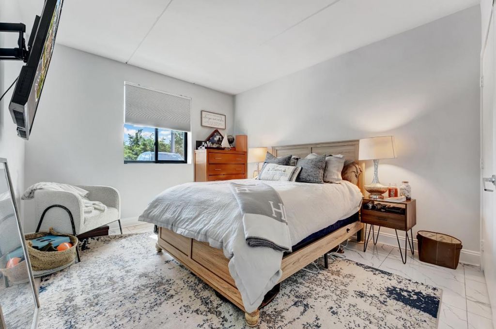 250 W Hidden Valley Boulevard, Unit 3, Boca Raton, FL 33487 Photo