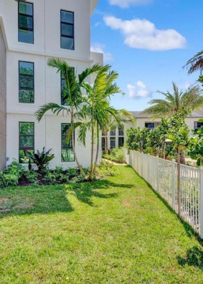 250 W Hidden Valley Boulevard, Unit 3, Boca Raton, FL 33487 Photo