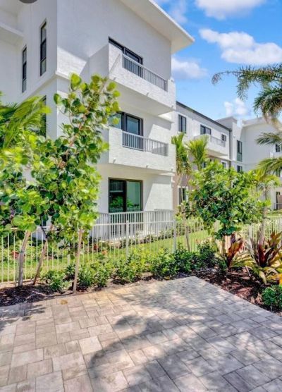 250 W Hidden Valley Boulevard, Unit 3, Boca Raton, FL 33487 Photo