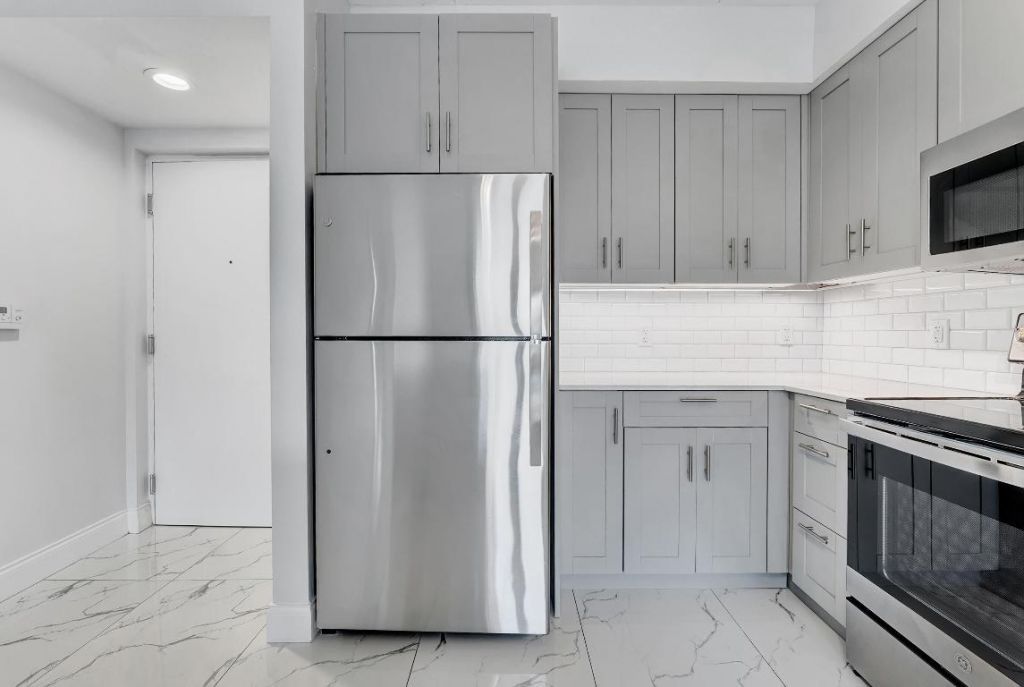 250 W Hidden Valley Boulevard, Unit 3, Boca Raton, FL 33487 Photo