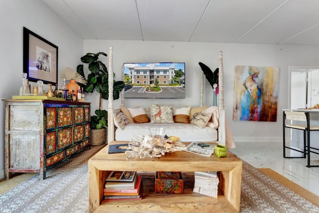 250 W Hidden Valley Boulevard, Unit 3, Boca Raton, FL 33487 Photo