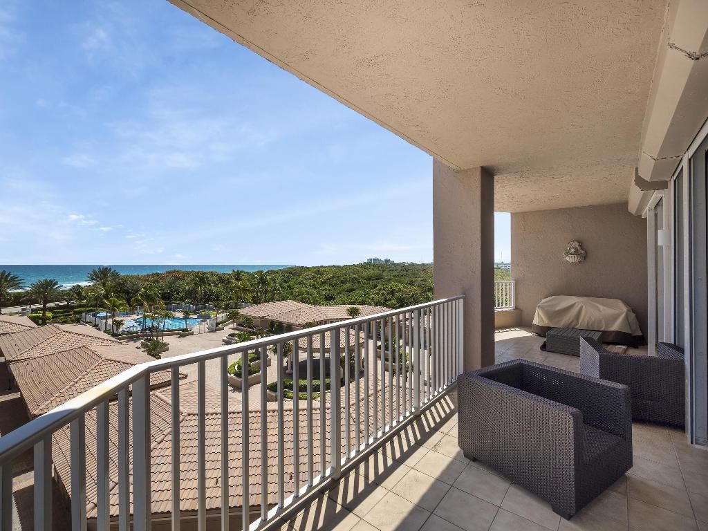 700 Ocean Royale Way, Unit 401, Juno Beach, FL 33408 Photo