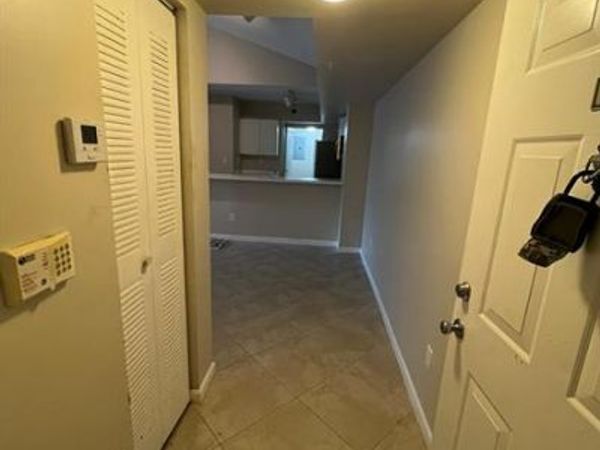 2600 S University Dr, Unit 309, Davie, FL 33328