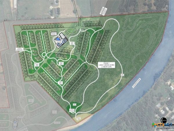 665 SH 230 Loop, Smithville, TX 78957