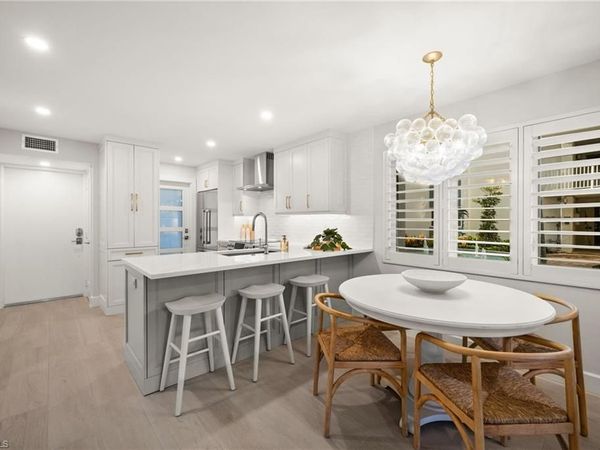 1300 Gulf Shore BLVD N, Unit 109, NAPLES, FL 34102