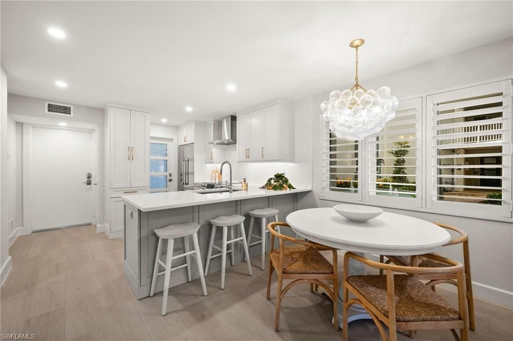 1300 Gulf Shore Blvd N, Unit 109, Naples, FL 34102 Photo