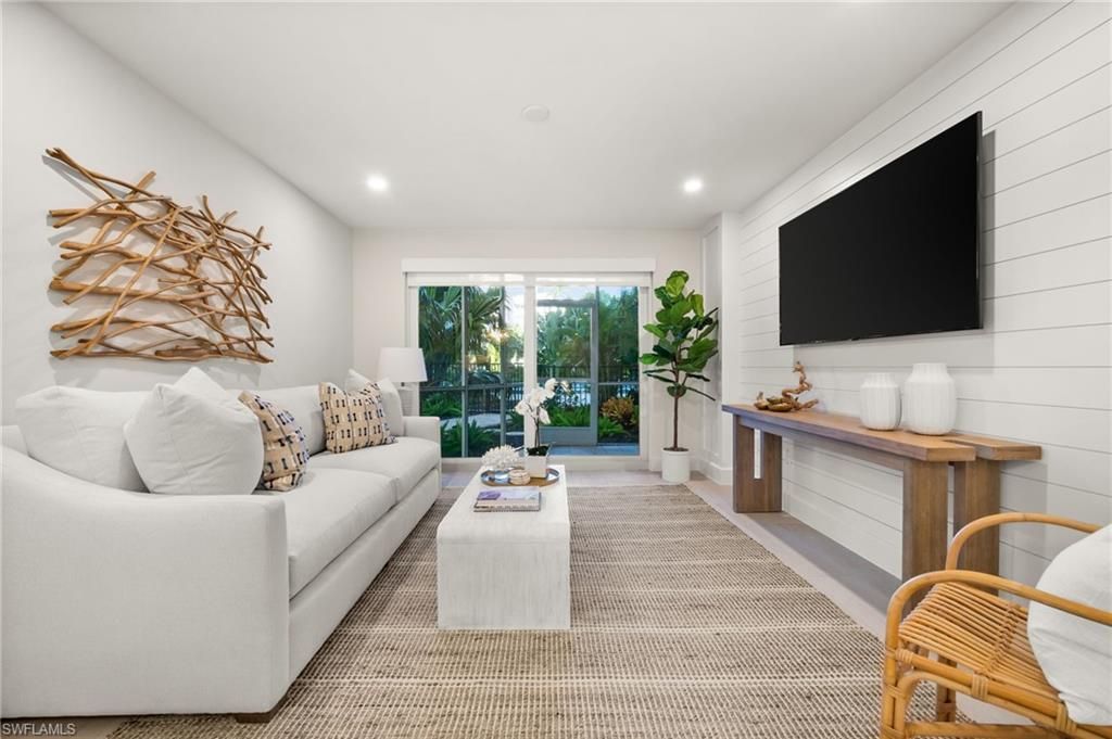 1300 Gulf Shore Blvd N, Unit 109, Naples, FL 34102 Photo