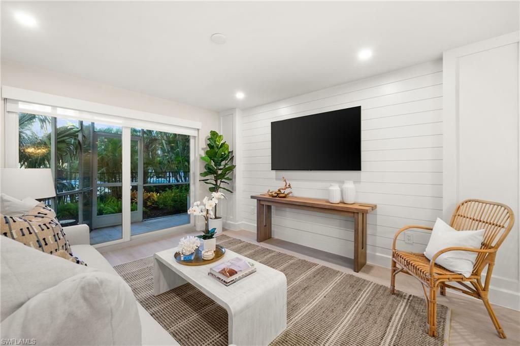 1300 Gulf Shore Blvd N, Unit 109, Naples, FL 34102 Photo