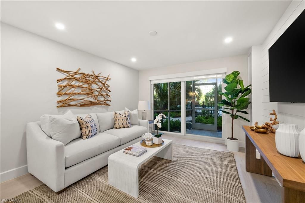 1300 Gulf Shore Blvd N, Unit 109, Naples, FL 34102 Photo