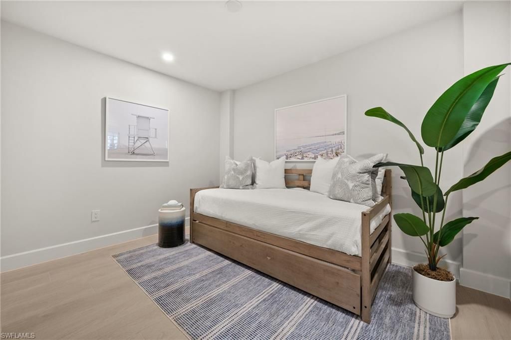 1300 Gulf Shore Blvd N, Unit 109, Naples, FL 34102 Photo